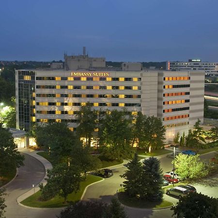 Embassy Suites By Hilton Detroit Troy Auburn Hills Bagian luar foto