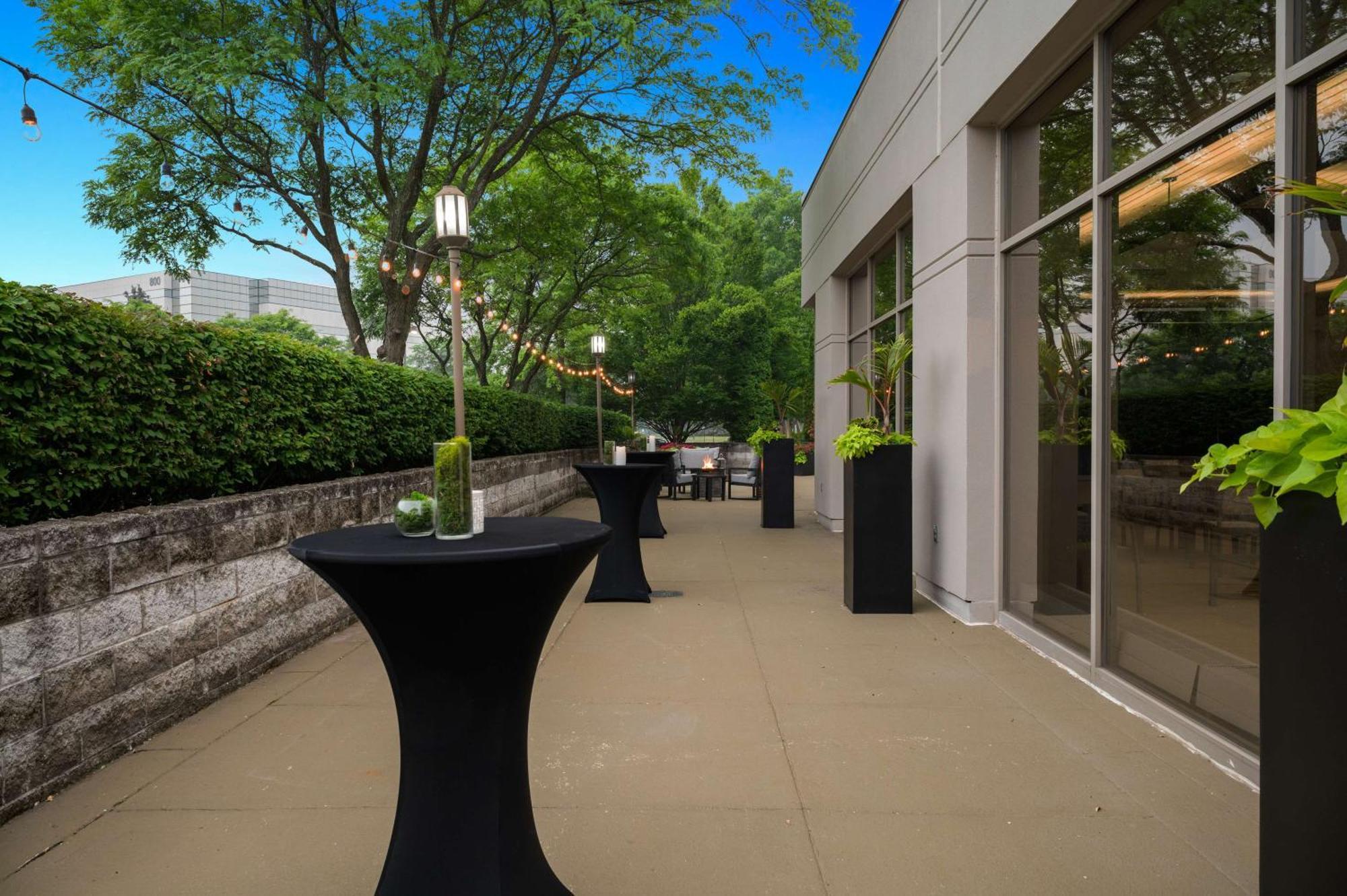 Embassy Suites By Hilton Detroit Troy Auburn Hills Bagian luar foto