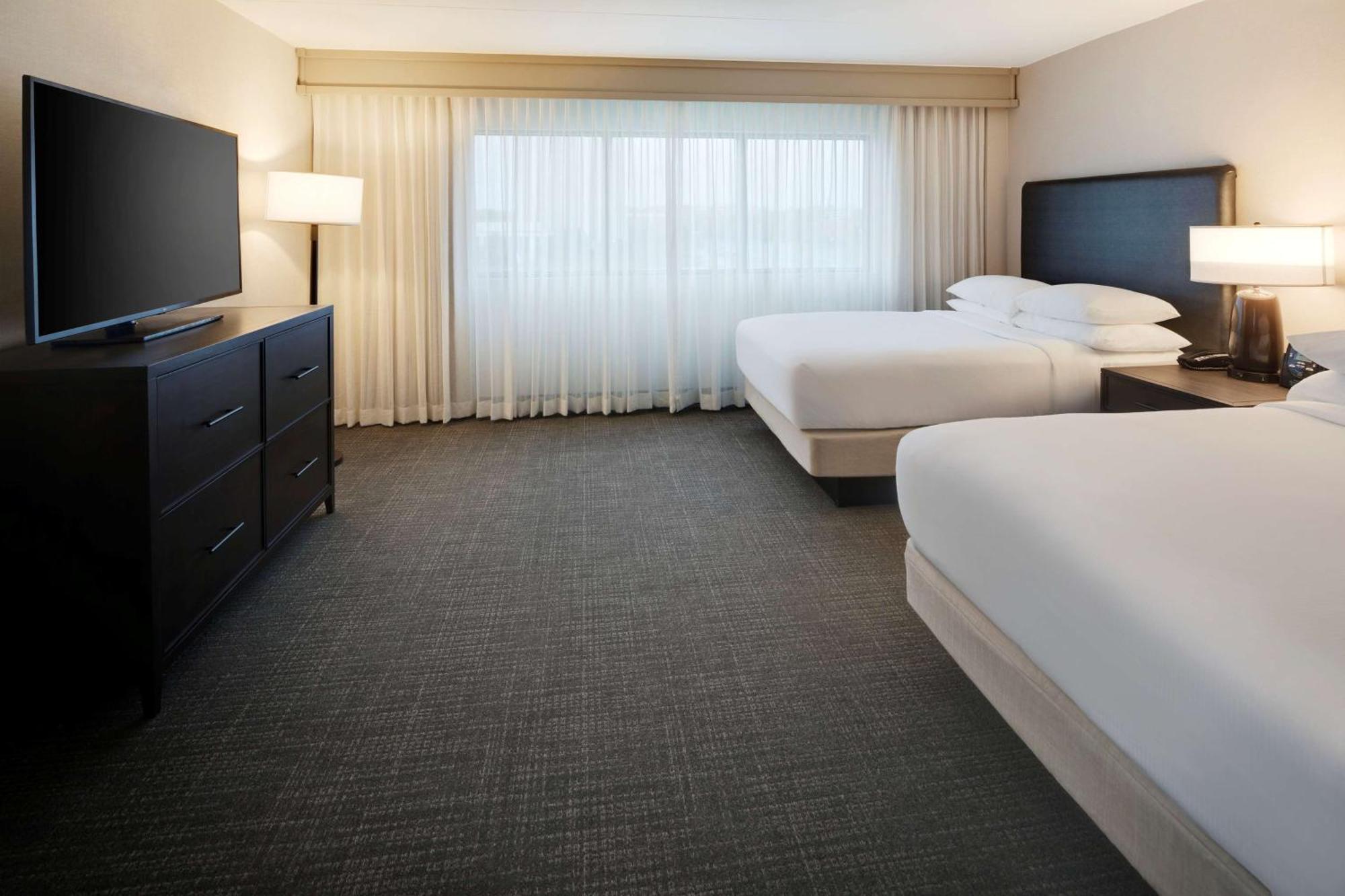 Embassy Suites By Hilton Detroit Troy Auburn Hills Bagian luar foto